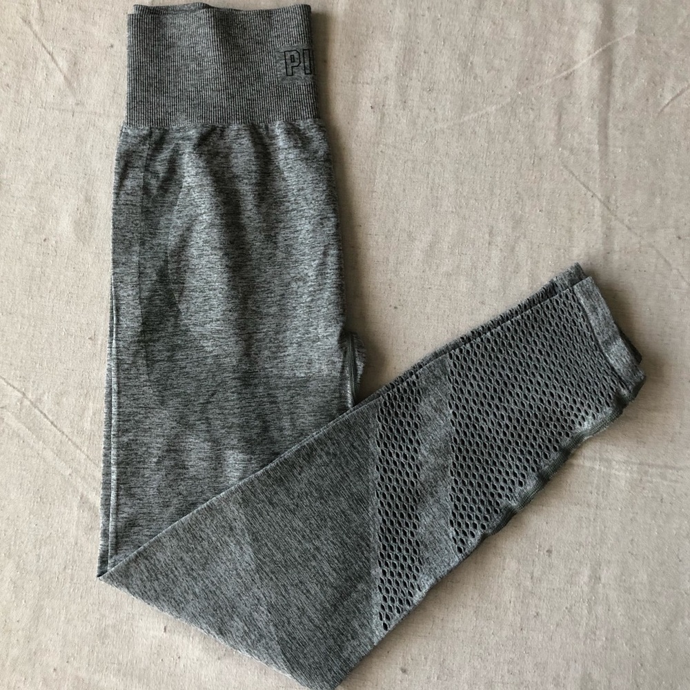 Victoria’s Secret Pink  seamless workout leggings